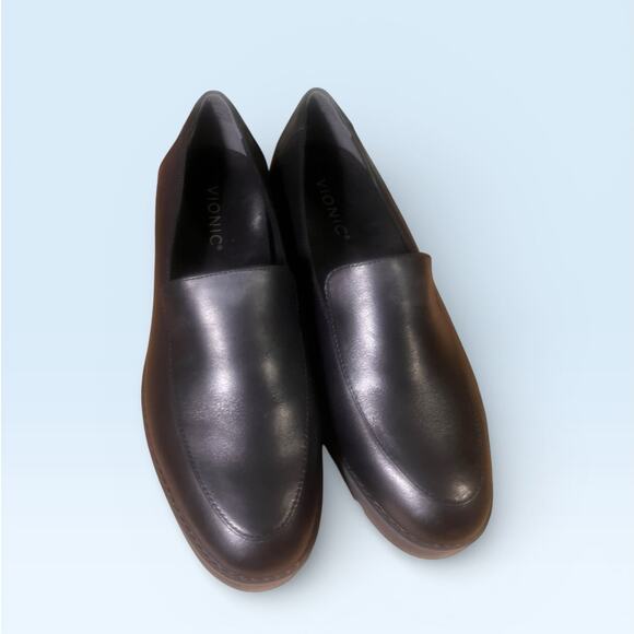 Vionic Kensley Women’s Black Leather Loafers Sz 8.5 Wide NWOT